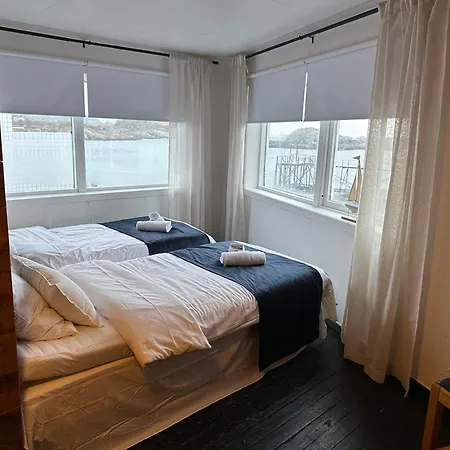 Astra Whale - Waterfront Boutique In Lofoten 假日公园