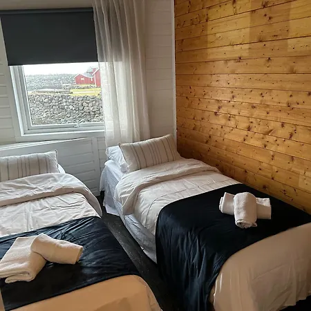 Astra Whale - Waterfront Boutique In Lofoten Kabelvåg