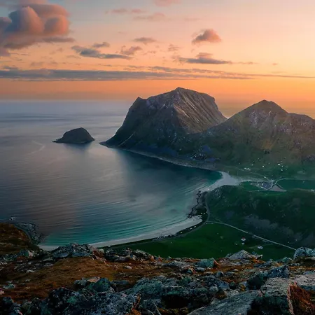 Prázdninový areál Astra Whale - Waterfront Boutique In Lofoten Kabelvåg
