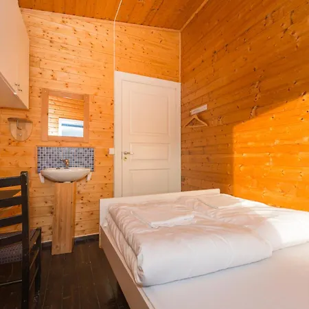 Wahlbrygga Motel *